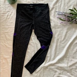 Workout leggings with cute details!